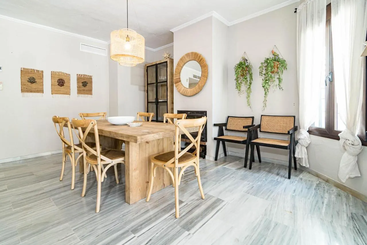 Gc - Spacious Flat In Golden Beach Marbella Apartment