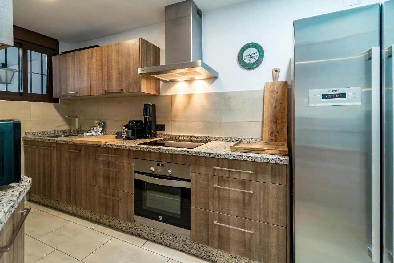 Gc - Spacious Flat In Golden Beach Marbella 0*,  Spain